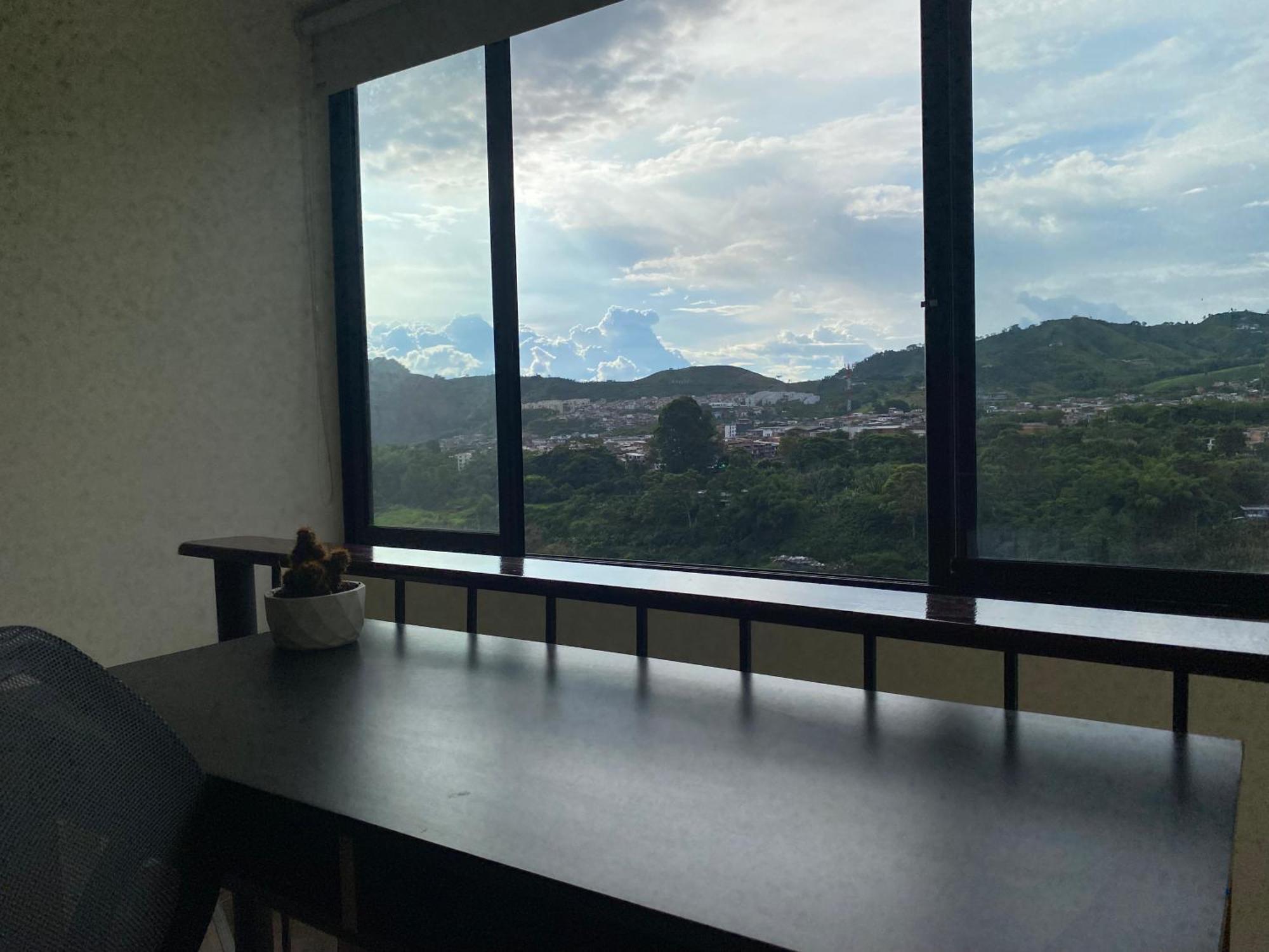 Loft Host Partner Cerca Al Aeropuerto,Expofuturo Y Ukumari Apartment Pereira Luaran gambar